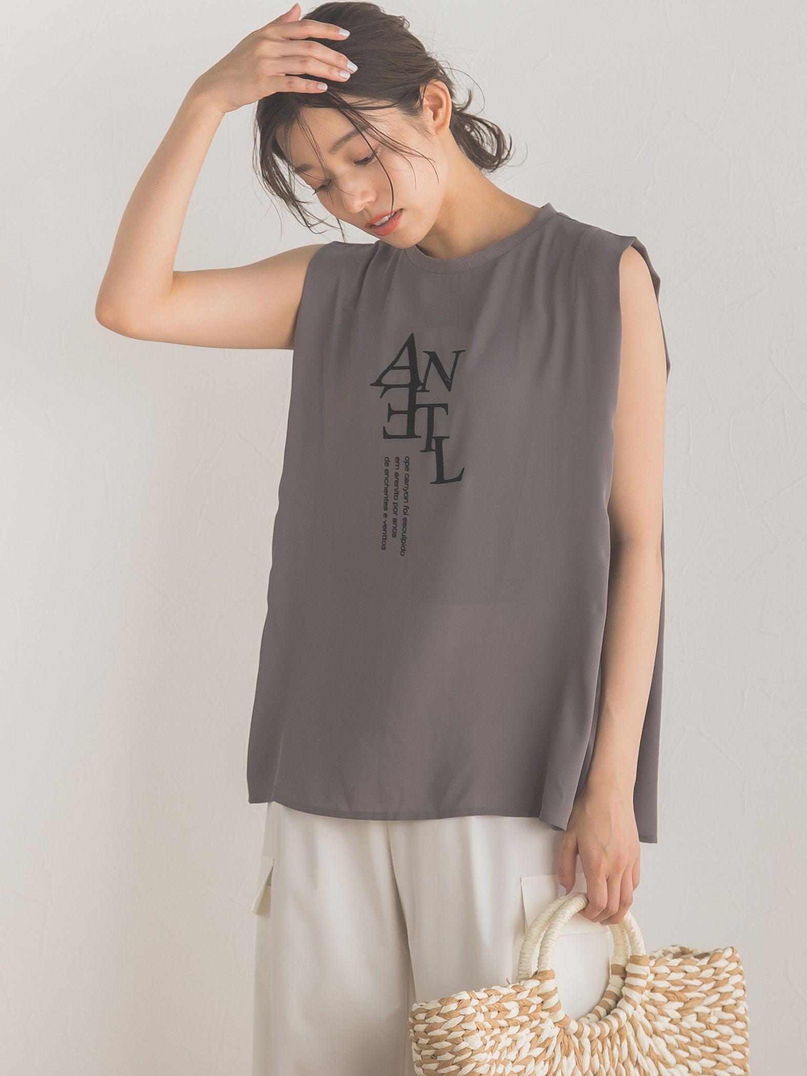 クレープジョーゼットロゴTシャツ≪洗濯機で洗える≫