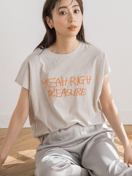 モールロゴTシャツ