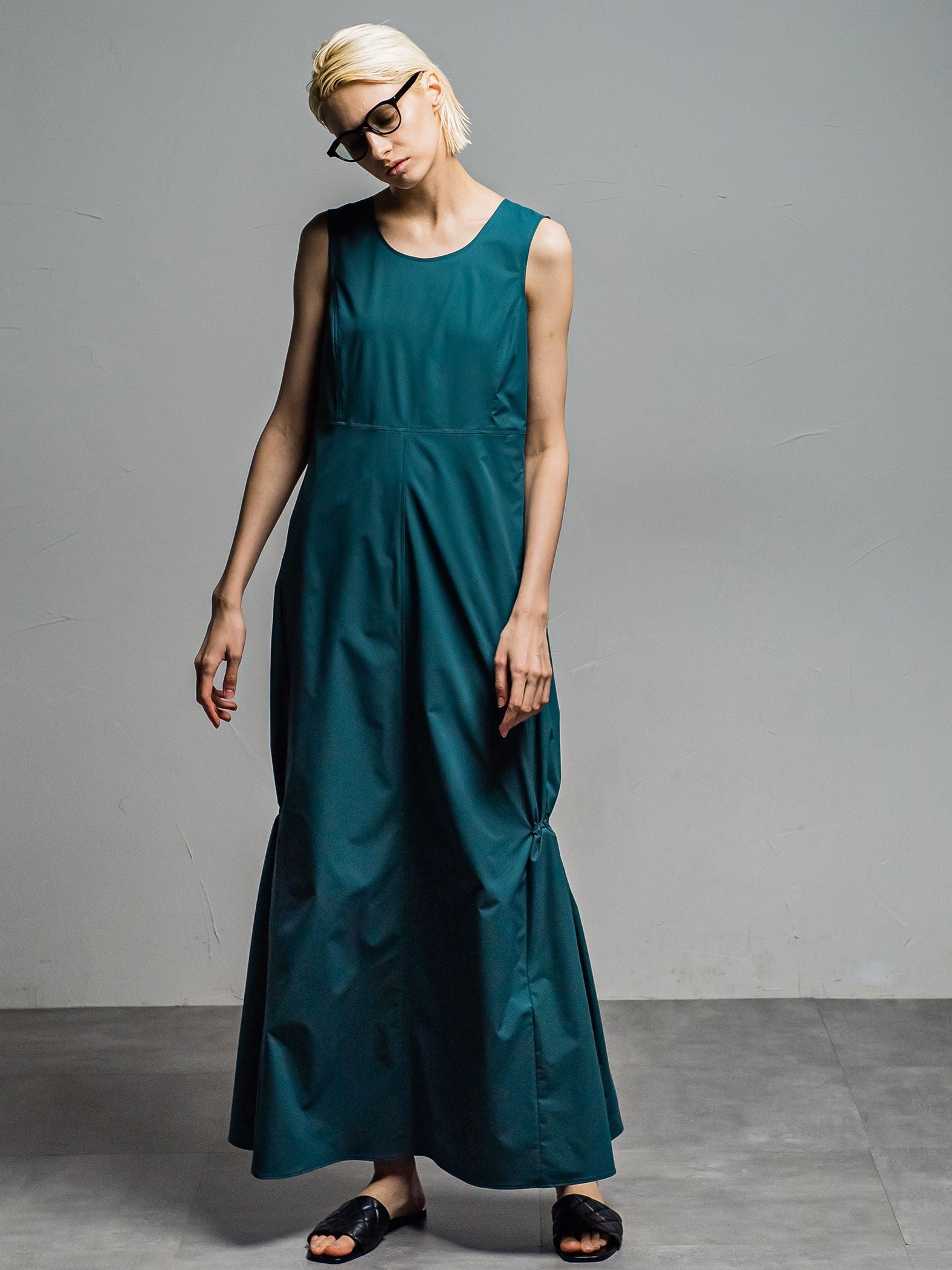 贅沢屋の ESSEN.LAUTREAMONT LINEN DRESS リネンワンピース ESSEN